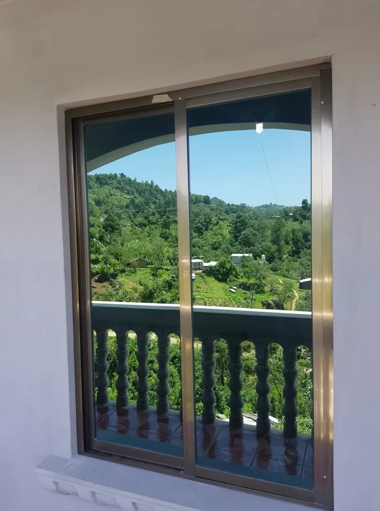 Puertas y Ventanas de Vidrio y Aluminio en Xalapa