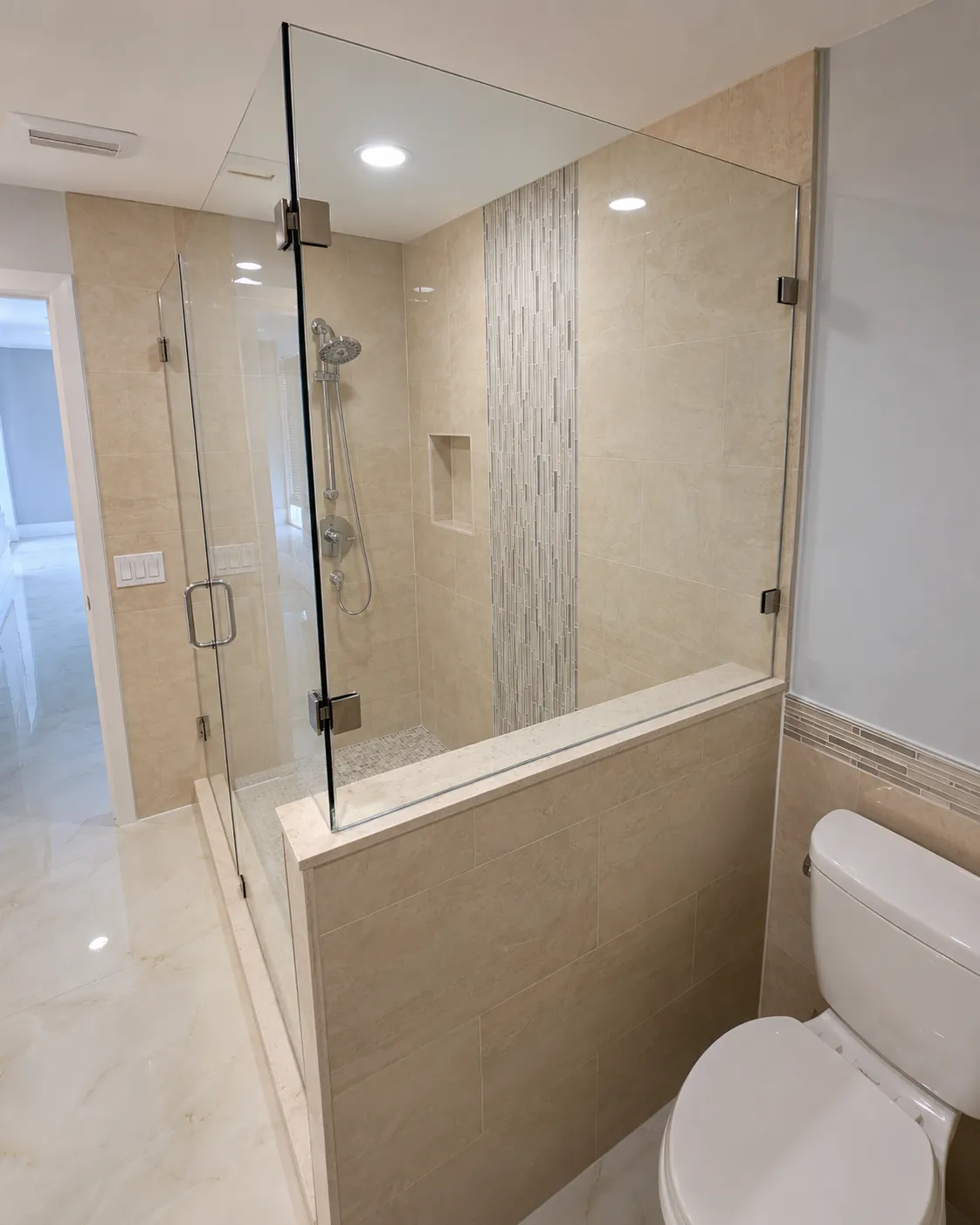 Canceles para baño con vidrio esmerilado en Xalapa